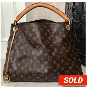 ***SOLD***  Louis Vuitton Monogram Artsy MM